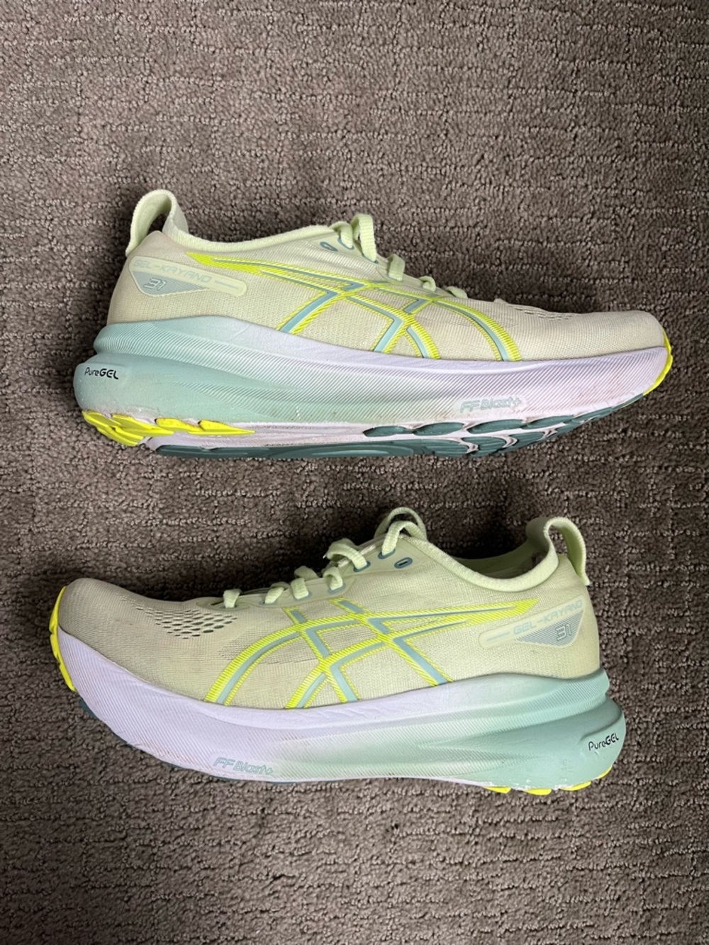 ASICS Women's Kayano 31 Running Shoes size 8